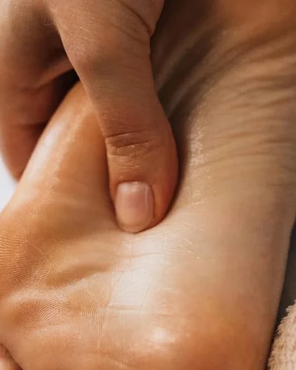 Præcisionszoneterapi med tryk på fodsål